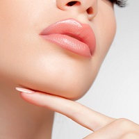 Hilurlip (Хилурлип) - моделирует наполненность губ